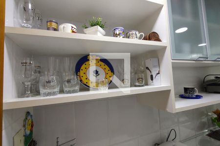 Apartamento à venda com 110m², 4 quartos e 2 vagasCozinha - Armários