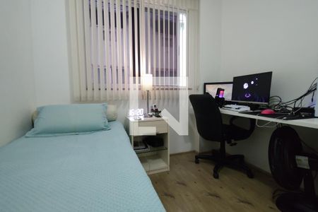 Apartamento à venda com 110m², 4 quartos e 2 vagasQuarto 3 - Armários