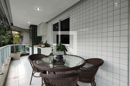 Apartamento à venda com 110m², 4 quartos e 2 vagasVaranda gourmet