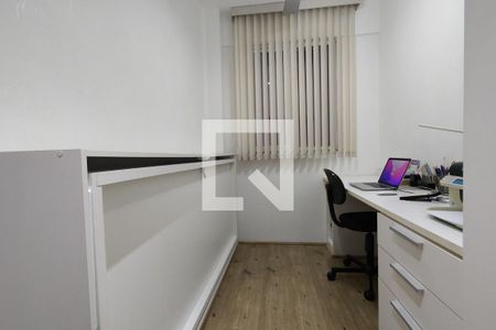 Apartamento à venda com 110m², 4 quartos e 2 vagasQuarto 4 - Armários