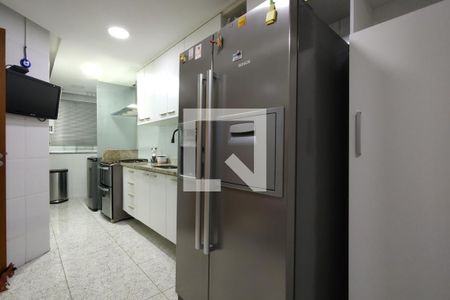 Apartamento à venda com 110m², 4 quartos e 2 vagasCozinha - Armários
