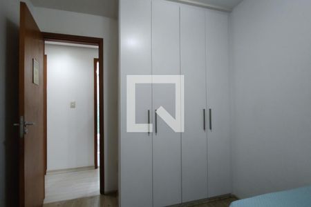 Apartamento à venda com 110m², 4 quartos e 2 vagasQuarto 3 - Armários