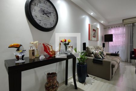 Apartamento à venda com 110m², 4 quartos e 2 vagasSala