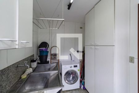 Casa à venda com 1000m², 6 quartos e 9 vagasÁrea de serviço