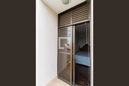 Casa à venda com 1000m², 6 quartos e 9 vagasVaranda da semi suíte 1