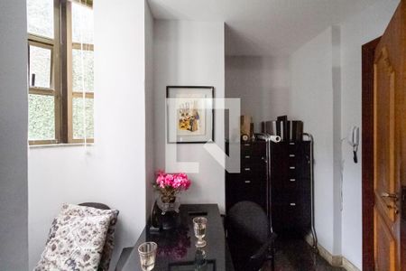 Casa à venda com 1000m², 6 quartos e 9 vagasEscritório