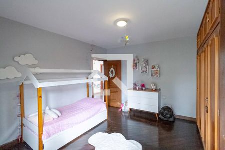 Casa à venda com 1000m², 6 quartos e 9 vagasSemi suíte 4