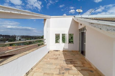 Casa à venda com 1000m², 6 quartos e 9 vagasTerraço