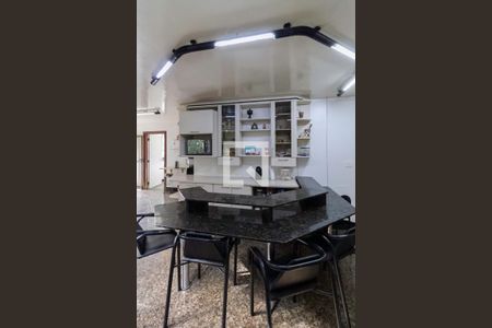 Casa à venda com 1000m², 6 quartos e 9 vagasCozinha