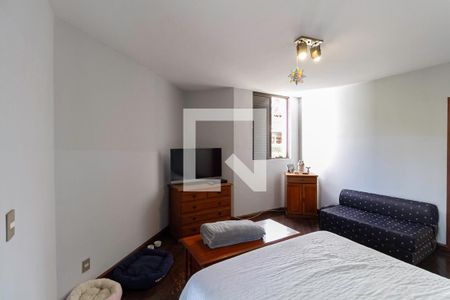 Casa à venda com 1000m², 6 quartos e 9 vagasSuíte 1