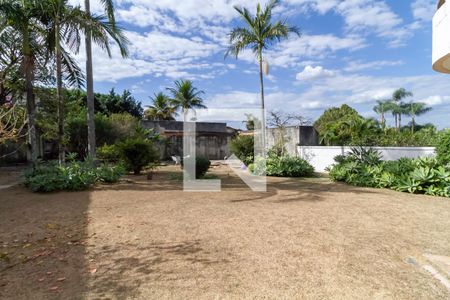 Casa à venda com 1000m², 6 quartos e 9 vagasQuintal