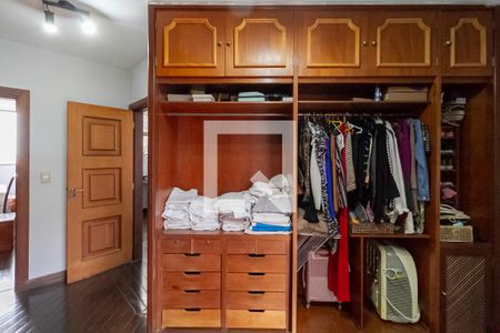 Casa à venda com 1000m², 6 quartos e 9 vagasCloset da suíte master