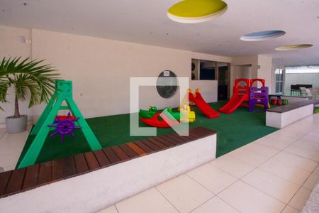 Apartamento à venda com 80m², 2 quartos e 1 vaga Apartamento à venda com 80m², 2 quartos e 1 vagaÁrea comum - Playground