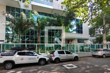 Apartamento à venda com 80m², 2 quartos e 1 vaga Apartamento à venda com 80m², 2 quartos e 1 vagaFachada do Prédio