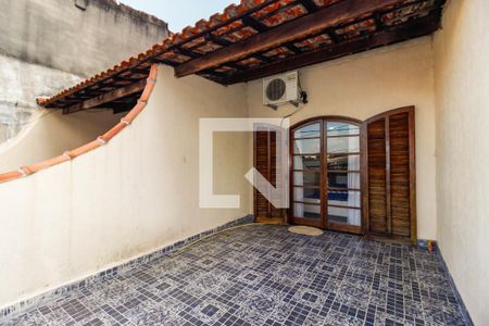 Casa à venda com 100m², 2 quartos e 1 vagaVaranda