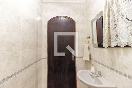 Casa à venda com 100m², 2 quartos e 1 vagaLavabo