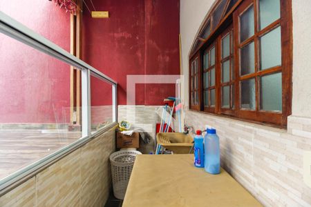 Casa à venda com 100m², 2 quartos e 1 vagaÁrea de Serviço e Espaço Gourmet