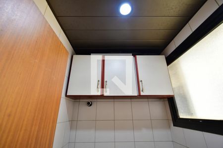 Apartamento à venda com 86m², 3 quartos e 1 vagaBanheiro de serviço - Armário