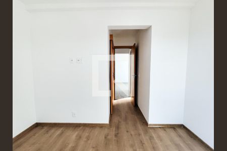 Apartamento à venda com 122m², 3 quartos e 3 vagas Apartamento à venda com 122m², 3 quartos e 3 vagasQuarto 2