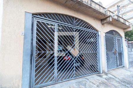 Casa à venda com 100m², 2 quartos e 2 vagasFachada