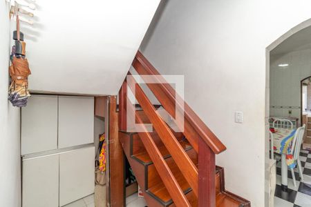 Escada de casa à venda com 2 quartos, 100m² em Chácara Santo Antônio (zona Leste), São Paulo