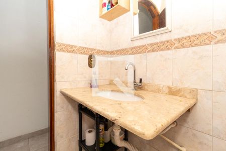 Casa à venda com 100m², 2 quartos e 2 vagasBanheiro Social