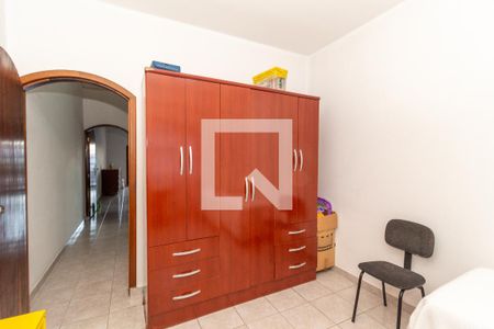 Casa à venda com 100m², 2 quartos e 2 vagasQuarto 2