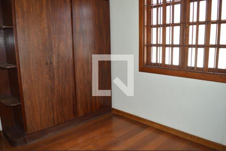 Casa para alugar com 400m², 5 quartos e 3 vagasQuarto 4