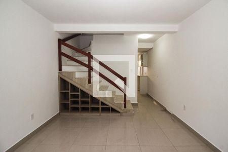 Sala de casa de condomínio à venda com 3 quartos, 101m² em Aberta dos Morros, Porto Alegre