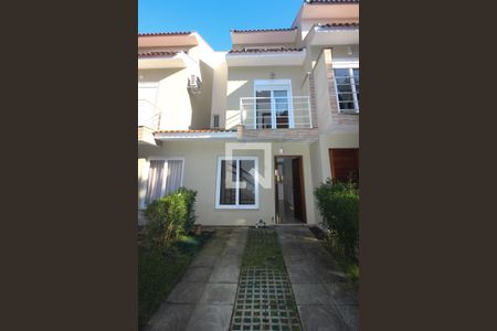 Casa de condomínio para alugar com 101m², 3 quartos e 1 vaga Casa de condomínio para alugar com 101m², 3 quartos e 1 vagaFachada