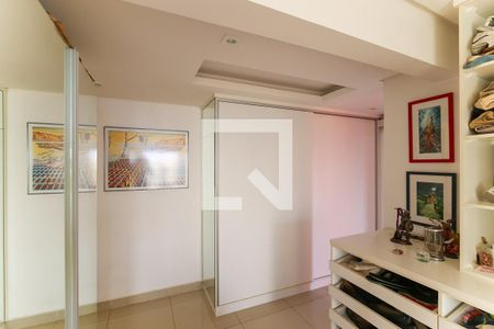 Apartamento à venda com 177m², 3 quartos e 3 vagasCloset da suíte
