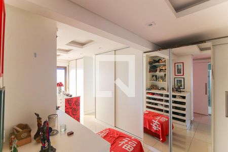 Apartamento à venda com 177m², 3 quartos e 3 vagasCloset da suíte