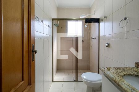 Apartamento para alugar com 350m², 4 quartos e 3 vagas Apartamento para alugar com 350m², 4 quartos e 3 vagasBanheiro da Suíte 1