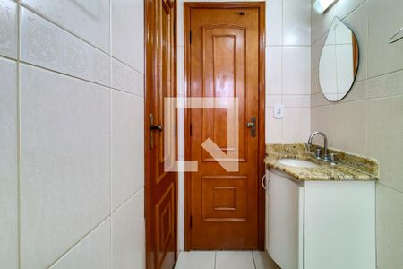 Apartamento para alugar com 350m², 4 quartos e 3 vagas Apartamento para alugar com 350m², 4 quartos e 3 vagasBanheiro da Suíte 2