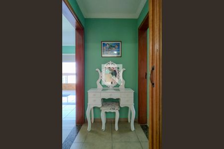 Apartamento para alugar com 350m², 4 quartos e 3 vagas Apartamento para alugar com 350m², 4 quartos e 3 vagasHall