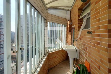 Apartamento para alugar com 350m², 4 quartos e 3 vagas Apartamento para alugar com 350m², 4 quartos e 3 vagasÁrea de serviço 2