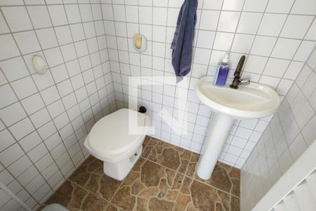 Apartamento para alugar com 350m², 4 quartos e 3 vagas Apartamento para alugar com 350m², 4 quartos e 3 vagasLavabo