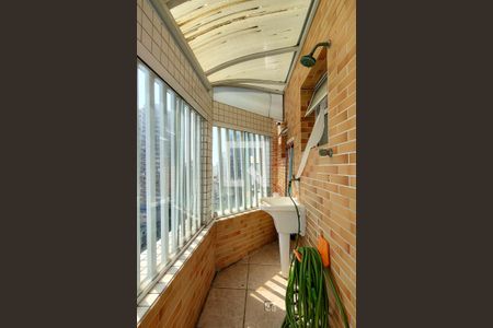 Apartamento para alugar com 350m², 4 quartos e 3 vagas Apartamento para alugar com 350m², 4 quartos e 3 vagasÁrea de serviço 2