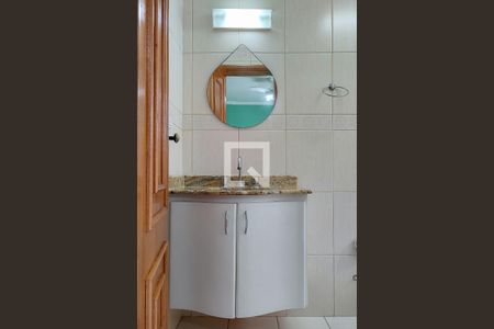 Apartamento para alugar com 350m², 4 quartos e 3 vagas Apartamento para alugar com 350m², 4 quartos e 3 vagasBanheiro da Suíte 2