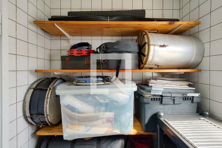 Apartamento para alugar com 350m², 4 quartos e 3 vagas Apartamento para alugar com 350m², 4 quartos e 3 vagasQuarto/depósito