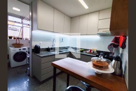 Apartamento para alugar com 100m², 3 quartos e 2 vagas Apartamento para alugar com 100m², 3 quartos e 2 vagasCozinha