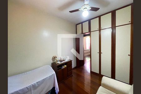 Casa à venda com 247m², 3 quartos e 3 vagasQuarto 2