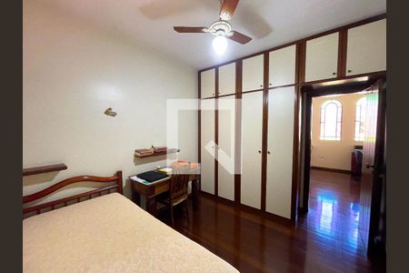 Casa à venda com 247m², 3 quartos e 3 vagasQuarto 1