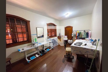 Sala 2 de casa à venda com 3 quartos, 247m² em Glória, Contagem