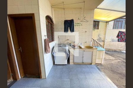 Casa à venda com 247m², 3 quartos e 3 vagasÁrea de Serviço