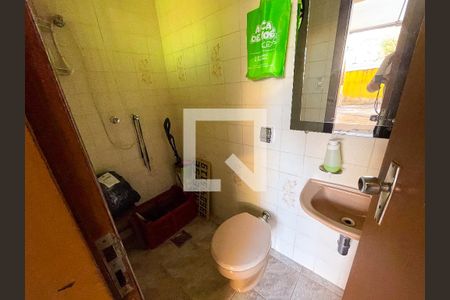 Casa à venda com 247m², 3 quartos e 3 vagasBanheiro de Serviço