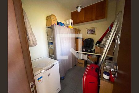 Casa à venda com 247m², 3 quartos e 3 vagasÁrea de Serviço