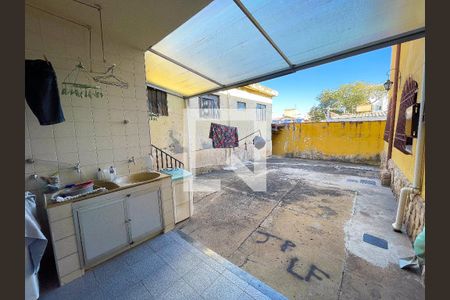 Casa à venda com 247m², 3 quartos e 3 vagasÁrea de Serviço