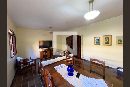 Sala de casa à venda com 3 quartos, 247m² em Glória, Contagem