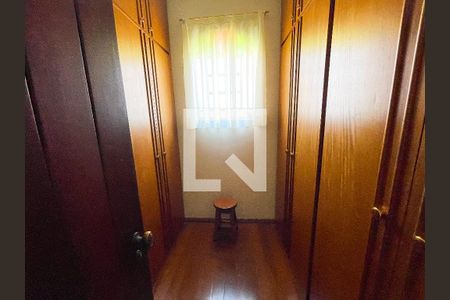 Casa à venda com 247m², 3 quartos e 3 vagasCloset da suíte